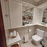 Habitación Con Baño Privado En El Centro De * Bilbao